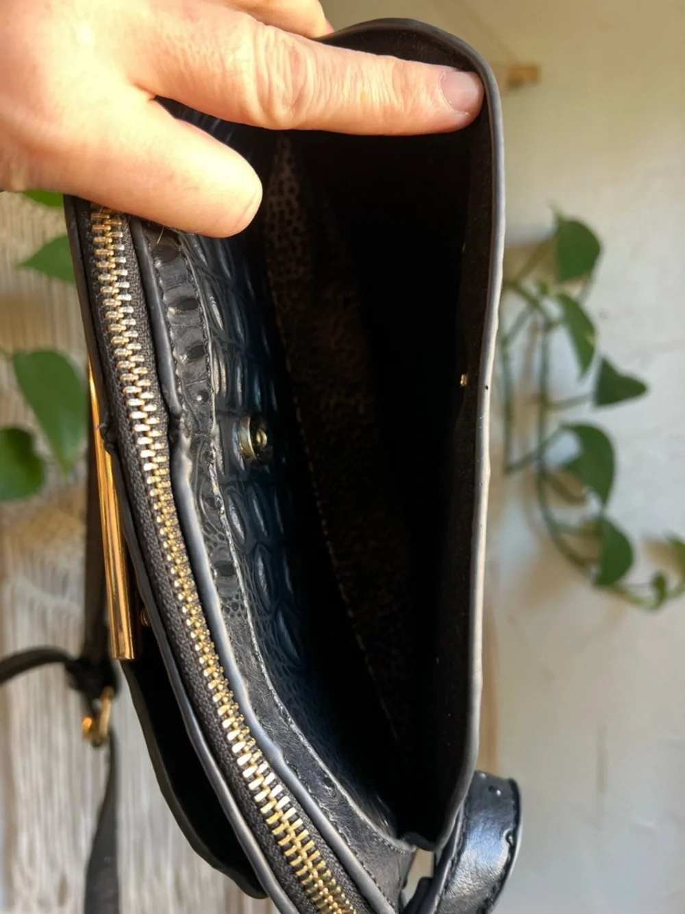 Vintage Black Embossed Leather Croc Ostrich Crossbody Bag Gold Hardware 90s